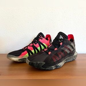 Adidas Dame 6 “Ruthless” colorway. Men’s size 13. Great condition!